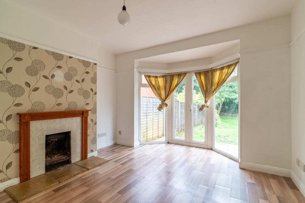 Additional property image - Beech Road, St. Albans, Hertfordshire, AL3