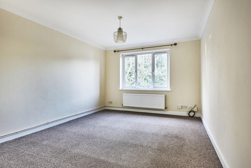 Additional property image - The Acorns, Wynchlands Crescent, St. Albans, Hertfordshire, AL4