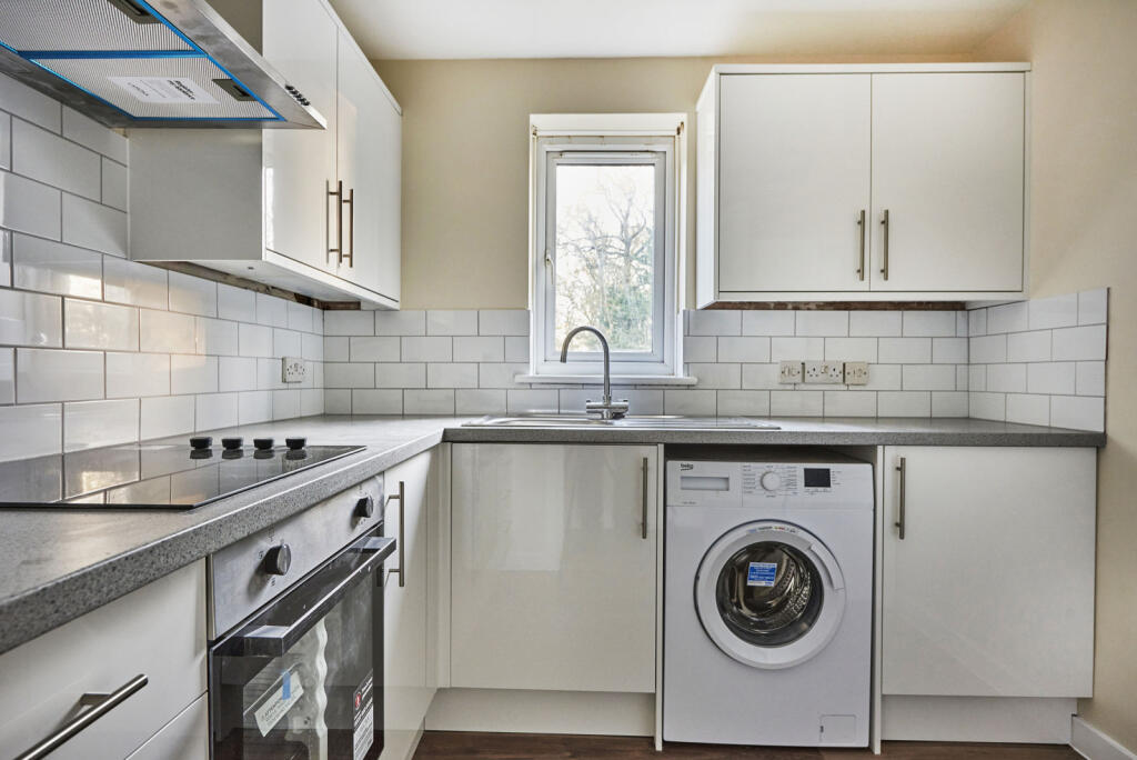 Additional property image - The Acorns, Wynchlands Crescent, St. Albans, Hertfordshire, AL4