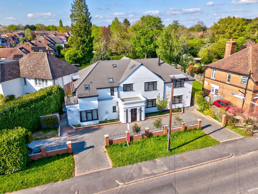 Main image of property: Sandpit Lane, St. Albans, Hertfordshire, AL4
