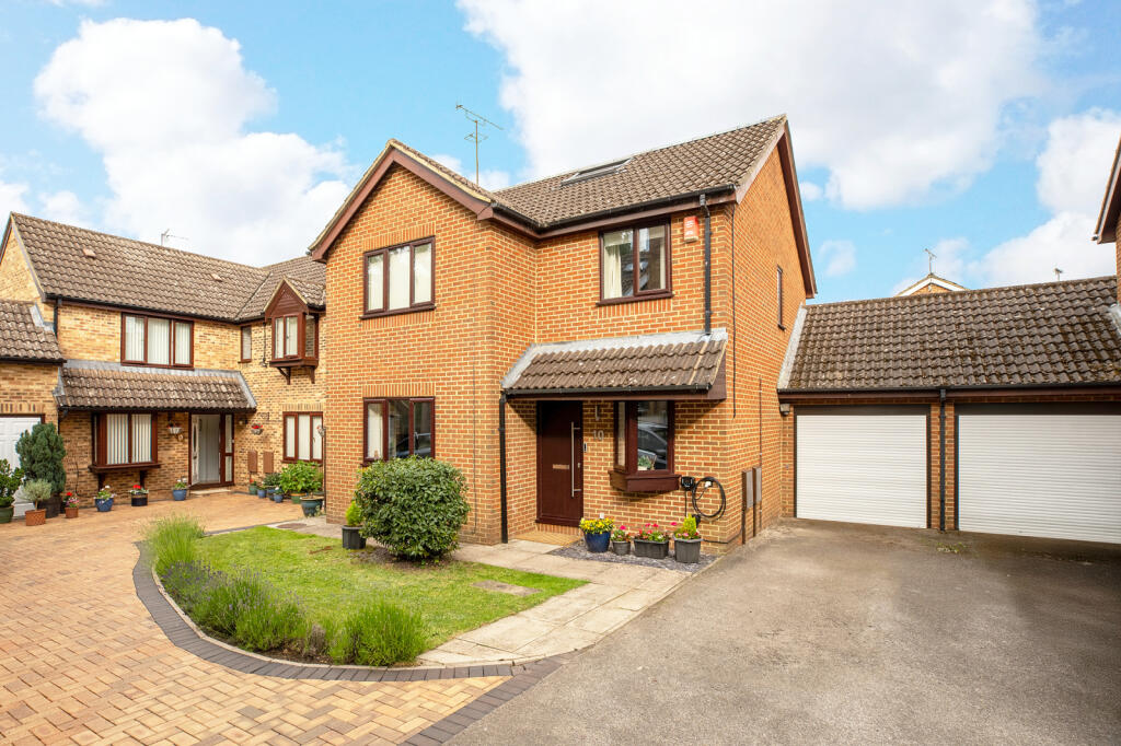 Main image of property: Darwin Close, Valley Road, St. Albans, Hertfordshire, AL3