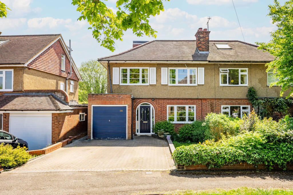 Main image of property: Pondfield Crescent, St. Albans, Hertfordshire, AL4