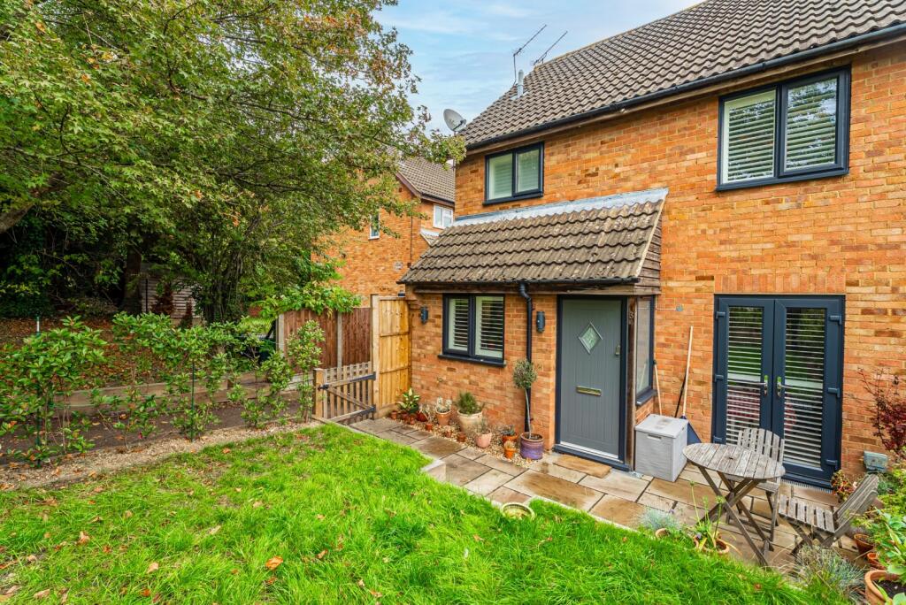 Main image of property: Larkswood Rise, St. Albans, Hertfordshire, AL4