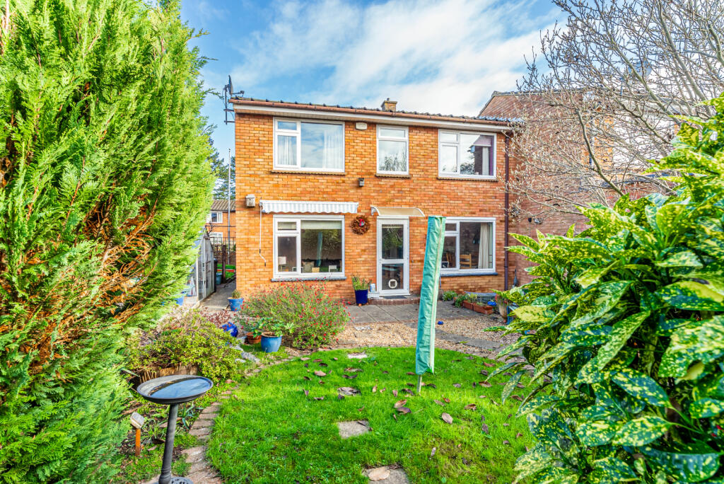 Main image of property: Hall Gardens, Colney Heath, St. Albans, Hertfordshire, AL4