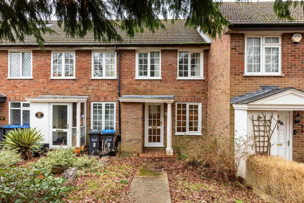 2 bedroom terraced house for sale in Pond Way, East Grinstead, RH19