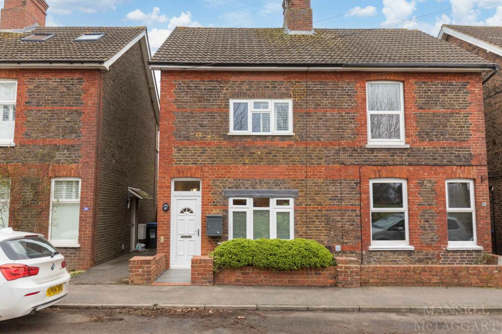 3 bedroom semidetached house for sale in Lingfield Road, East