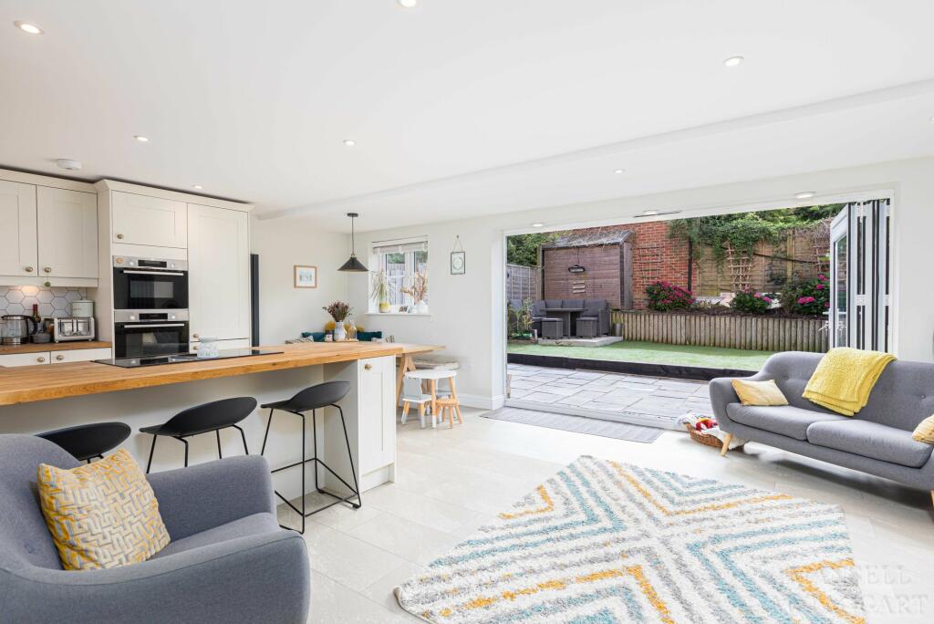 3 bedroom semidetached house for sale in Acorn Avenue, Crawley Down, RH10