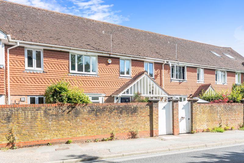 3 bedroom terraced house for sale in Park Road, East Grinstead, West