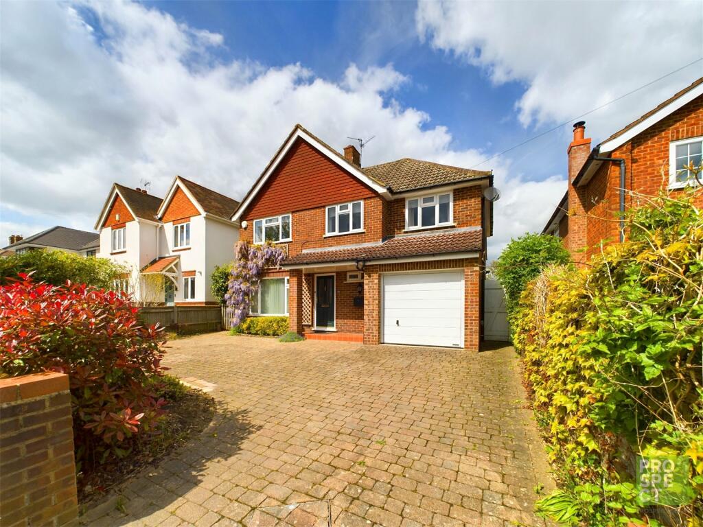 5 bedroom detached house for sale in Oaken Grove, Maidenhead, Berkshire