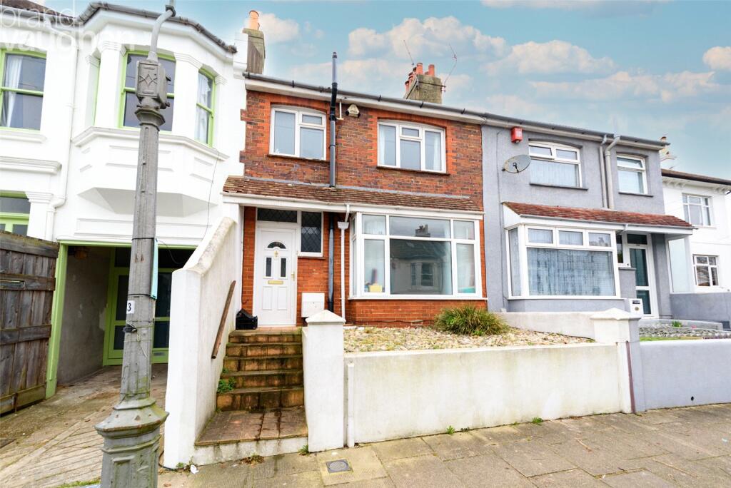 3 bedroom terraced house for sale in Crescent Road, Brighton, East