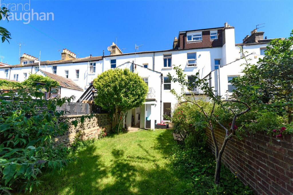 3 bedroom terraced house for sale in Stanley Road, Brighton, BN1
