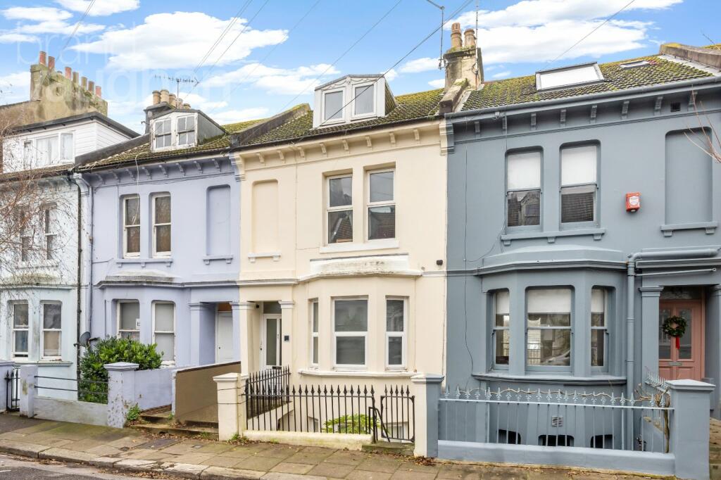 2 bedroom for sale in Warleigh Road, Brighton, East Sussex, BN1