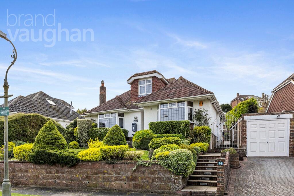 3 bedroom bungalow for sale in Tongdean Rise, Brighton, East Sussex, BN1