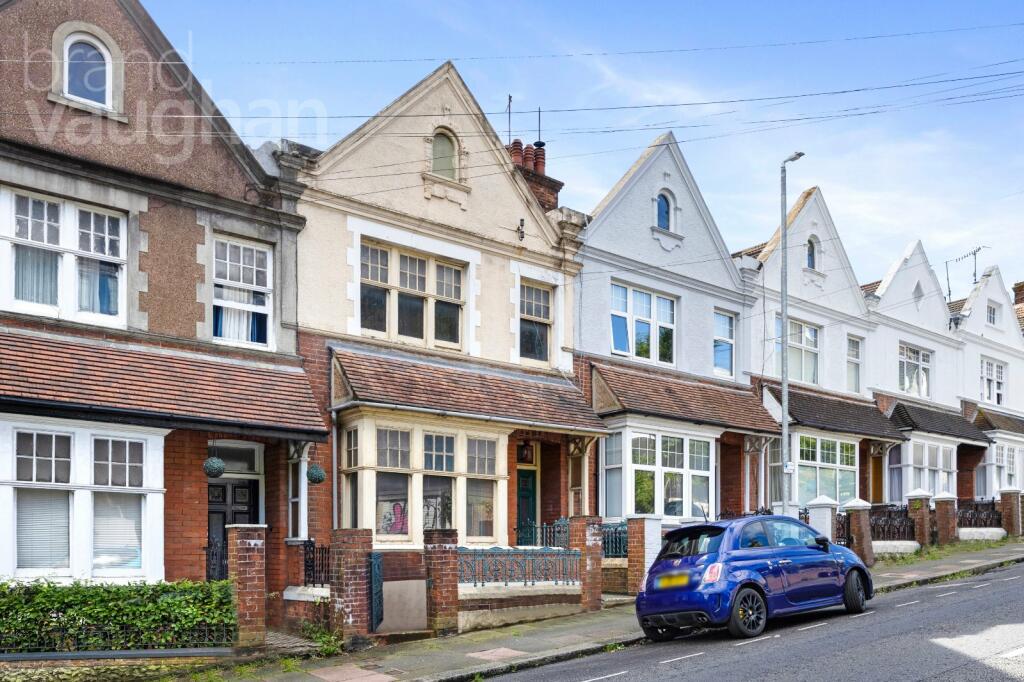 3 bedroom terraced house for sale in Millers Road, Brighton, East Sussex, BN1