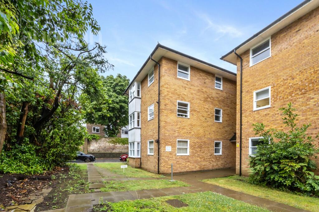 2 bedroom flat for sale in Preston Road, Brighton, East Sussex, BN1