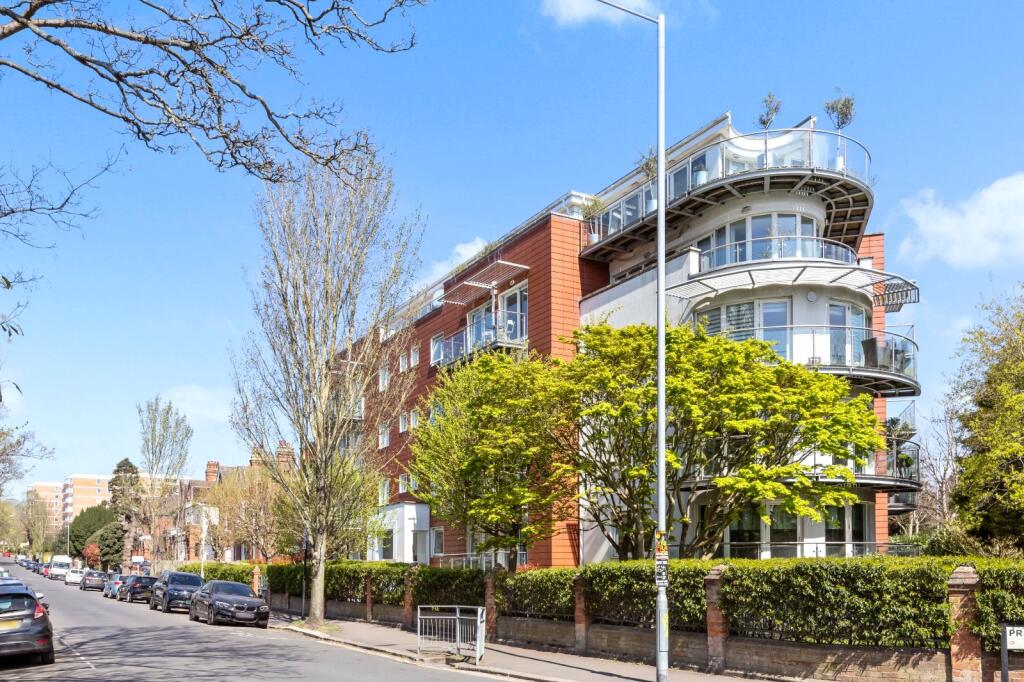 Main image of property: Preston Park Avenue, Brighton, East Sussex, BN1