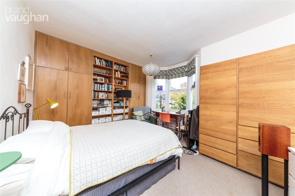 4 bedroom terraced house for sale in Parkmore Terrace, Brighton, East
