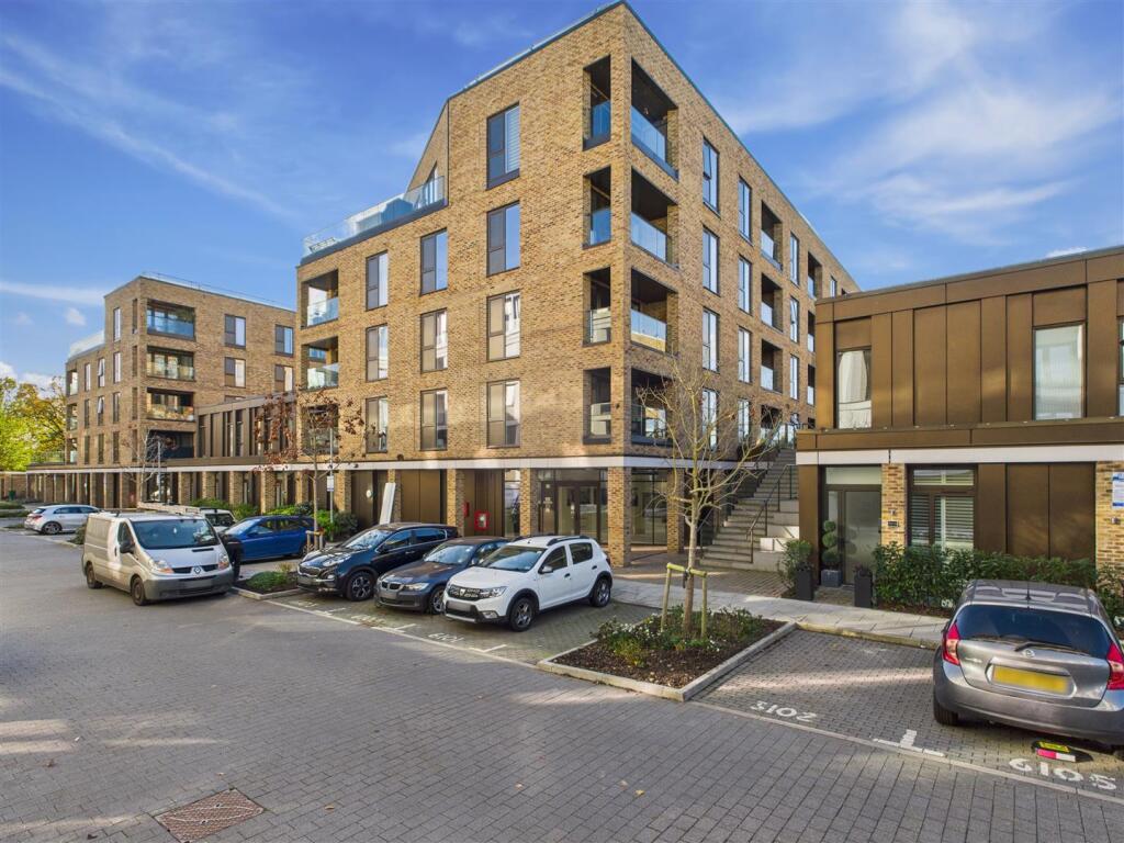 Main image of property: Station Avenue, Walton on Thames