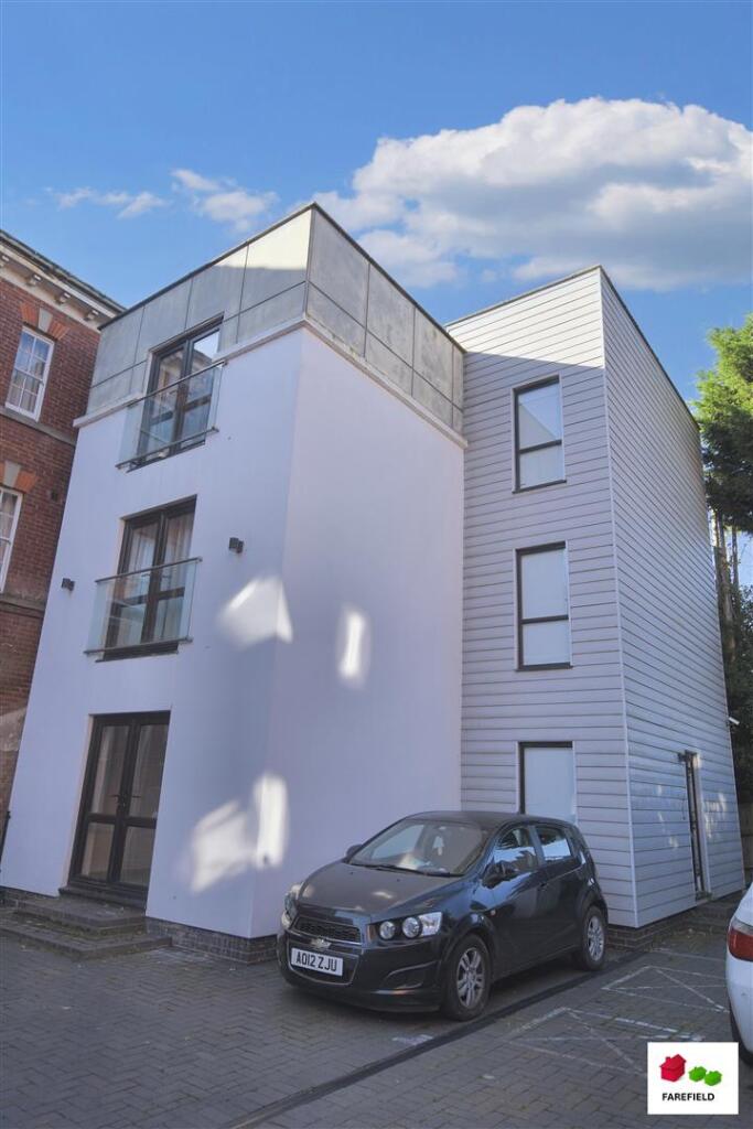 Main image of property: The Courtyard, Nightingale House, Autumn Terrace, Worcester