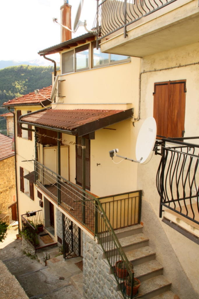 3 bedroom house for sale in Liguria, Imperia, Pornassio, Italy