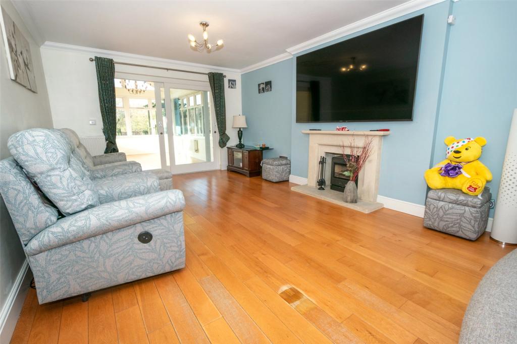 7 bedroom detached house for sale in Cornmill Close, Warmingham, CW11