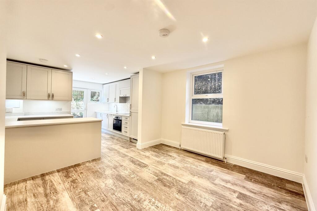 Main image of property: Wandsworth Bridge Road, Fulham, SW6