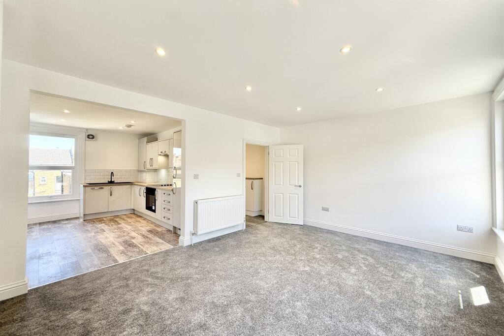 Main image of property: Devonshire Road, W4