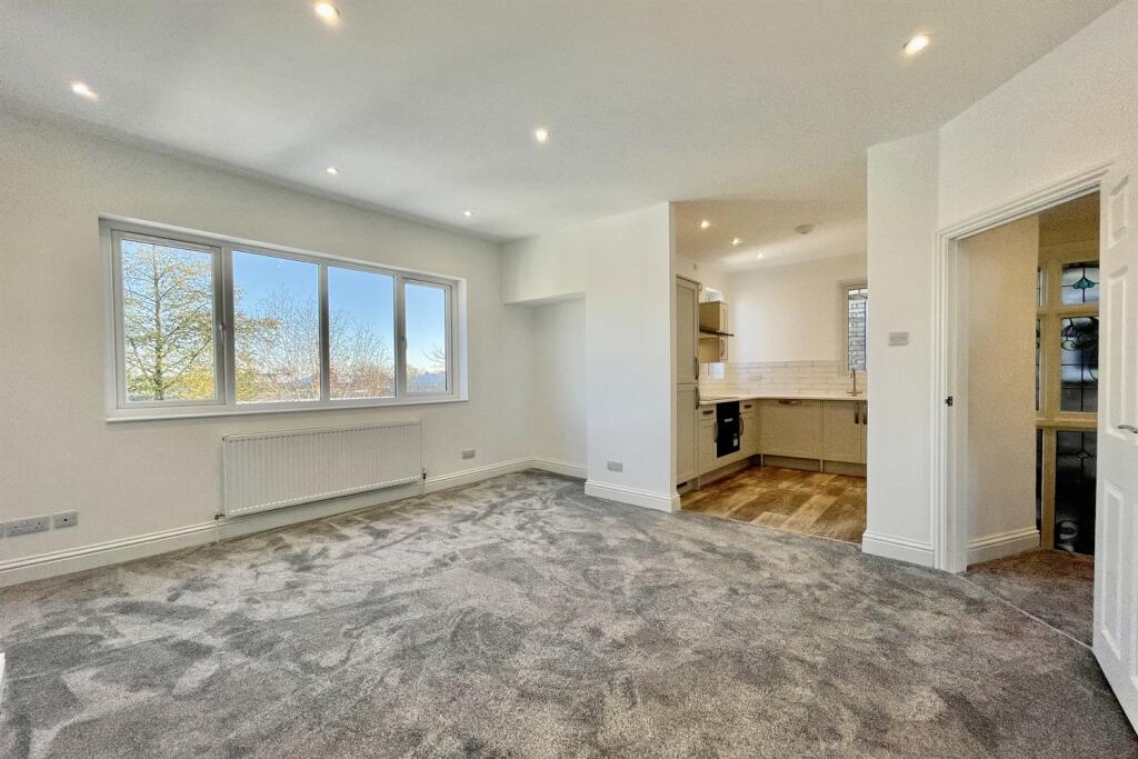 Main image of property: Hilton Avenue, N12