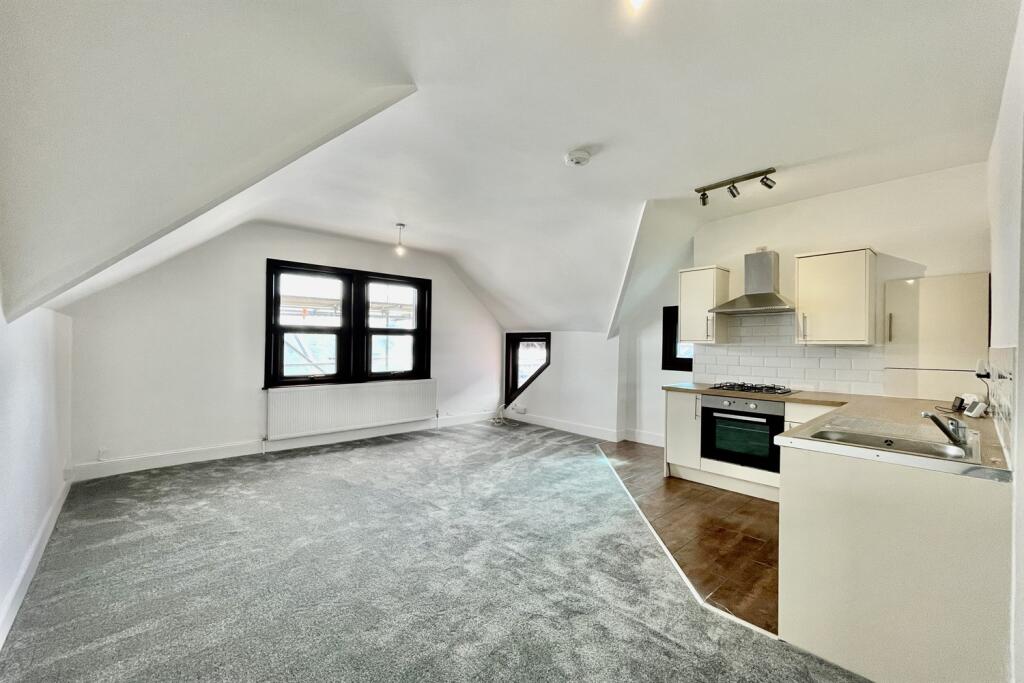 Main image of property: Winton Hall, Westcliff Avenue, Westcliff-on-Sea, SS0