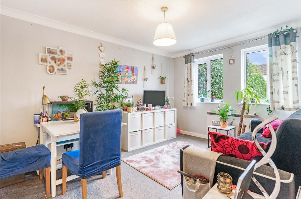 Main image of property: London Road, Dunton Green, TN13