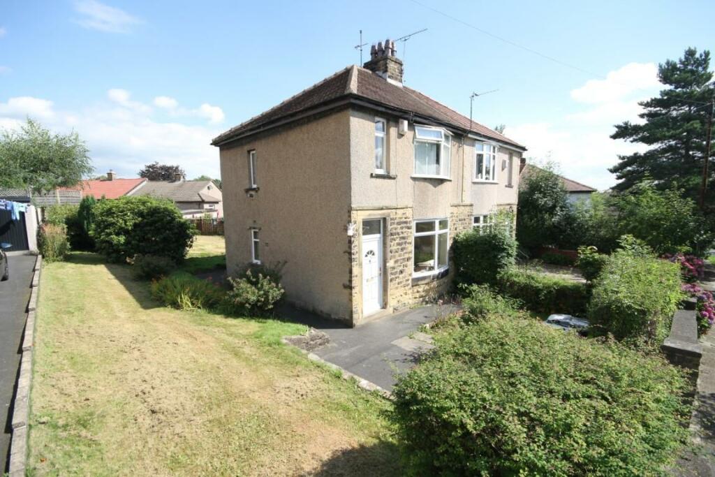3 bedroom semidetached house for sale in Wesley Grove, Idle, BD10