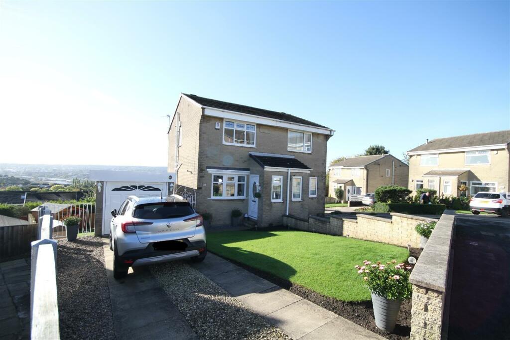 Additional property image - Lichfield Mount, Kings Park, Bradford