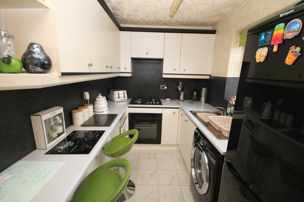 Property image - Lichfield Mount, Kings Park, Bradford