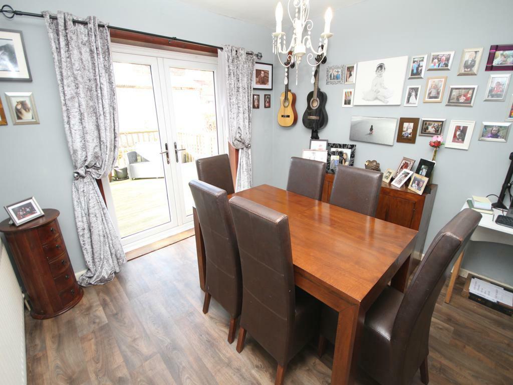 Additional property image - Jowett Park Crescent, Thackley, Bradford