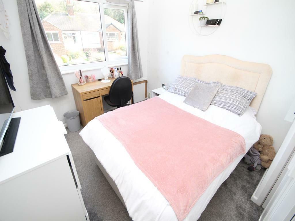 Additional property image - Jowett Park Crescent, Thackley, Bradford