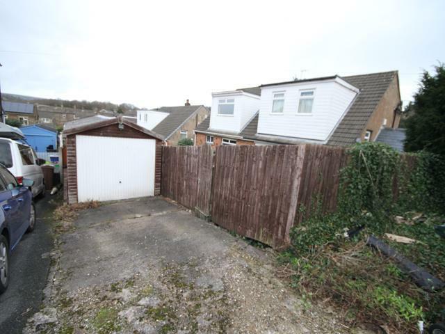 Additional property image - Jowett Park Crescent, Thackley, Bradford