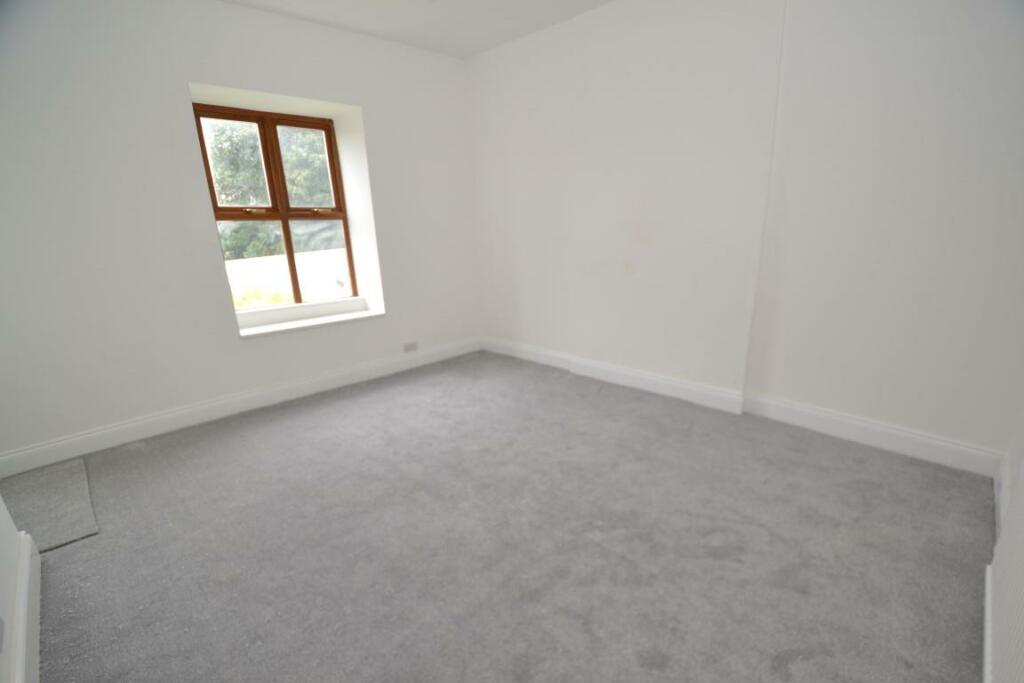 Additional property image - Bradford Road, Idle, Bradford