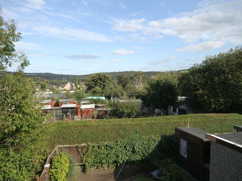 Additional property image - Simpson Grove, Idle