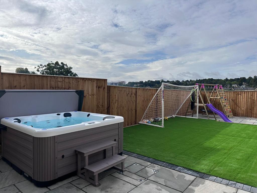 Additional property image - Poplars Park Avenue, Poplars Park, BD2