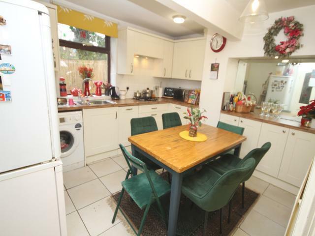 Property image - Bradford Road, Idle, Bradford