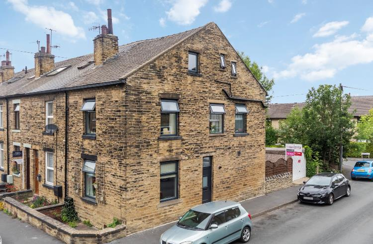 Main image of property: Ashgrove, Greengates, Bradford