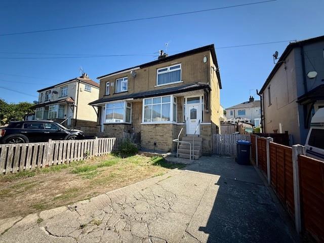 Main image of property: Thornhill Grove, Shipley