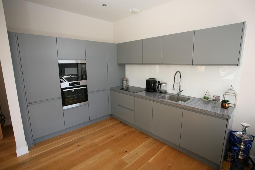 2 bedroom apartment for sale in Horsforth Mill, Low Lane, Horsforth, Leeds, LS18
