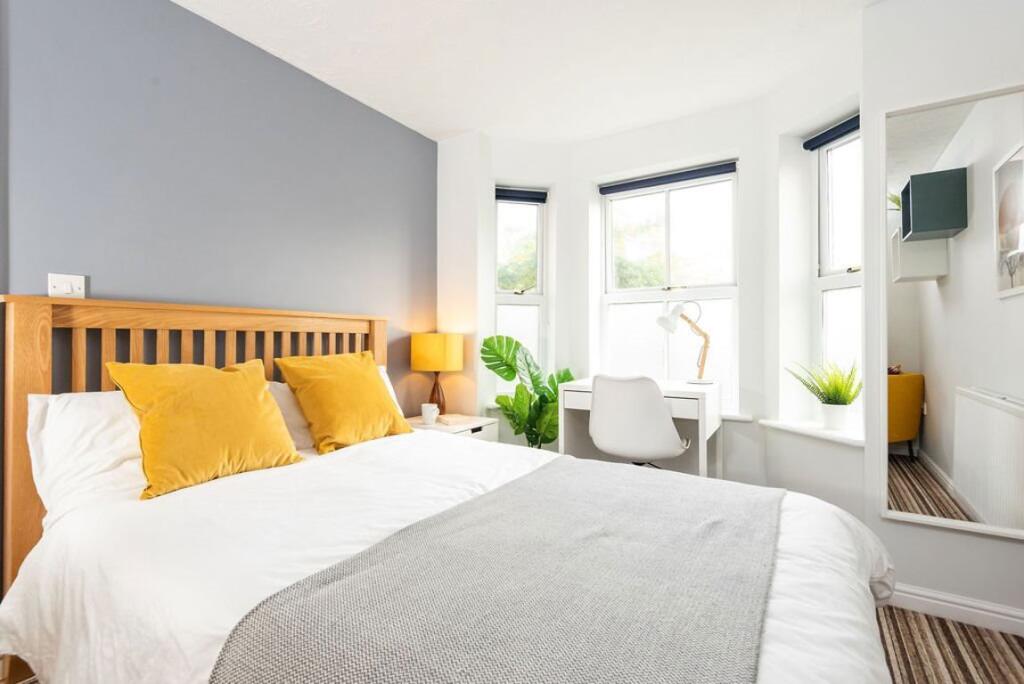 Main image of property: Room 1, 14 West Water Crescent