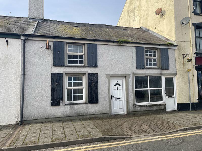 4 bedroom terraced house for sale in Amlwch, Isle of Anglesey, LL68