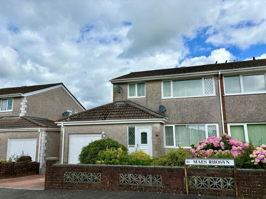 3 bedroom semidetached house for sale in Maes Rhosyn, Pontardawe