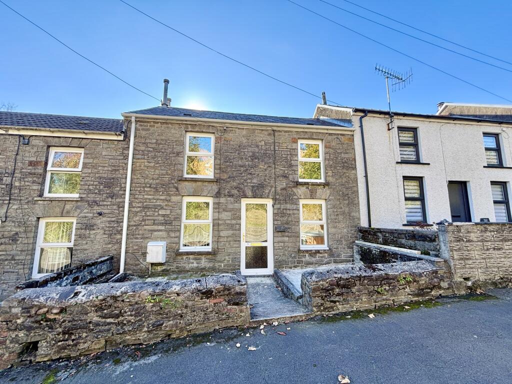 2 bedroom terraced house