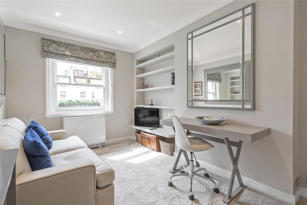 1 bedroom apartment for sale in Queen's Gate Gardens, London, SW7