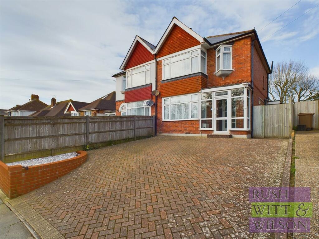 3 bedroom semidetached house for sale in Ashbrook Road, St. Leonards