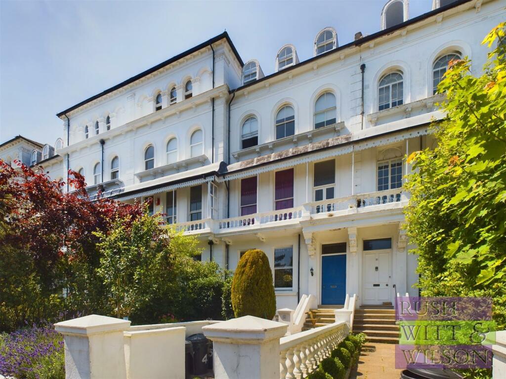 1 bedroom flat for sale in Markwick Terrace, St. LeonardsOnSea, TN38